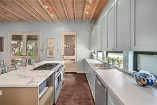 831 Cortlandt St, Houston, TX 77007 - Photo 23