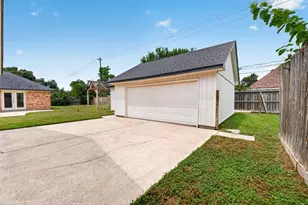 401 Shirleen Dr, Seabrook, TX 77586 - Photo 39