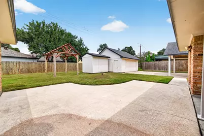 401 Shirleen Drive, Pasadena, TX 77586 - Photo 37