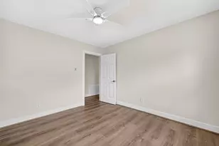 401 Shirleen Dr, Seabrook, TX 77586 - Photo 31