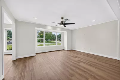 401 Shirleen Drive, Pasadena, TX 77586 - Photo 11
