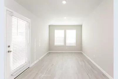 7214 Toluca Drive, Rosharon, TX 77583 - Photo 9