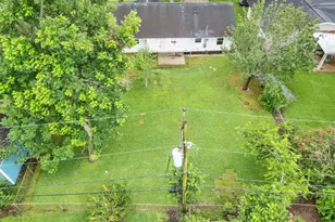 10315 Winding Trail Rd, La Porte, TX 77571 - Photo 23