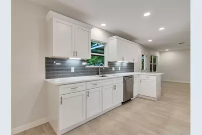 10315 Winding Trail Road, La Porte, TX 77571 - Photo 9