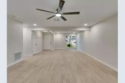 10315 Winding Trail Road, La Porte, TX 77571 - Photo 5