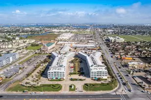 6102 Seawall Blvd, Galveston, TX 77551 - Photo 39