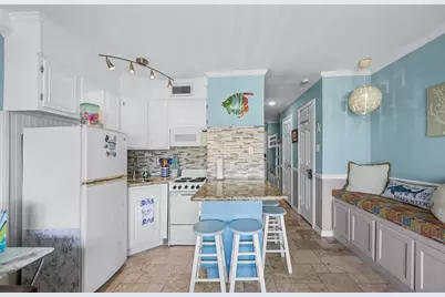 6102 Seawall Boulevard #136, Galveston, TX 77551 - Photo 11