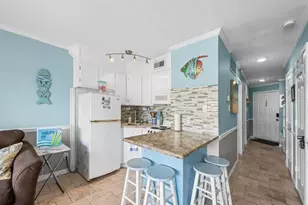 6102 Seawall Blvd, Galveston, TX 77551 - Photo 9