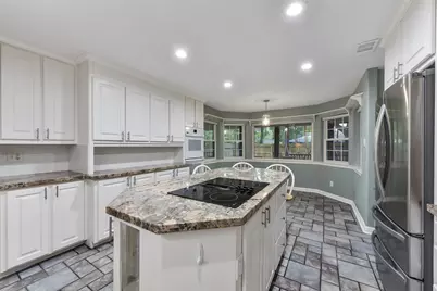 302 Hickory Ridge Drive, El Lago, TX 77586 - Photo 11