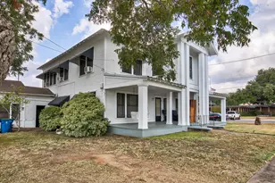 158 E Colorado, La Grange, TX 78945 - Photo 3