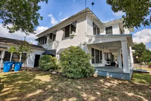 158 E Colorado, La Grange, TX 78945 - Photo 11