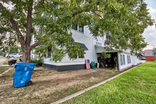 158 E Colorado, La Grange, TX 78945 - Photo 21