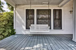 158 E Colorado, La Grange, TX 78945 - Photo 9