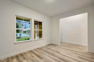1927 Darlington Oak Dr, Conroe, TX 77304 - Photo 3