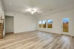 1927 Darlington Oak Dr, Conroe, TX 77304 - Photo 9
