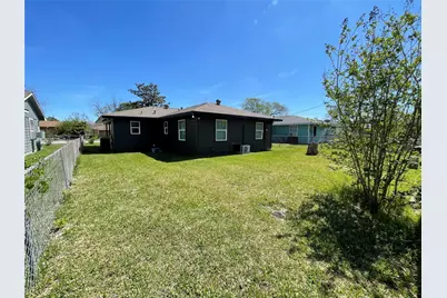 221 Rochelle, Richmond, TX 77469 - Photo 15