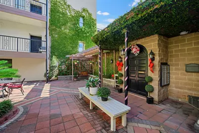 2102 Post Office Street #1, Galveston, TX 77550 - Photo 5