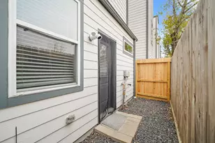 720 W Donovan St, Houston, TX 77091 - Photo 37