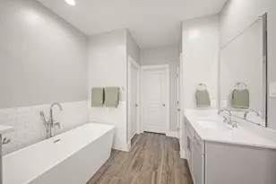 720 W Donovan St, Houston, TX 77091 - Photo 29