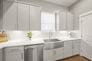 720 W Donovan St, Houston, TX 77091 - Photo 15