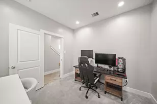 720 W Donovan St, Houston, TX 77091 - Photo 35