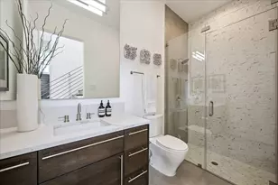 1930 W Lamar St, Houston, TX 77019 - Photo 15