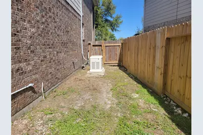 14307 Stonebury Trail Lane, Houston, TX 77044 - Photo 31