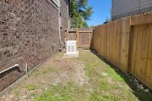 14307 Stonebury Trail Ln, Houston, TX 77044 - Photo 31