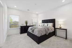 5626 Camino Encantado Dr, Houston, TX 77091 - Photo 9