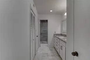 2323 Augusta Dr, Houston, TX 77057 - Photo 11