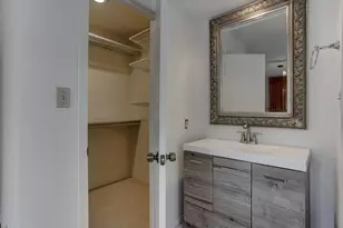2323 Augusta Dr, Houston, TX 77057 - Photo 19