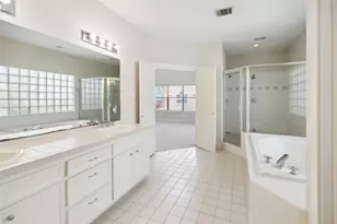 9805 Marlink Ln, Houston, TX 77025 - Photo 17