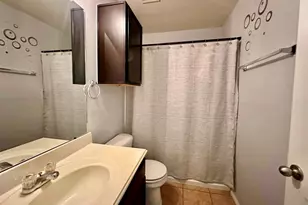 8515 Gander Bayshore Ln, Houston, TX 77040 - Photo 5