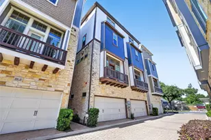 816 Yale St, Houston, TX 77007 - Photo 1