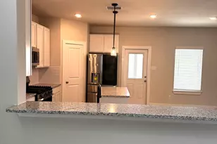 359 Twin Lakes Blvd W, West Columbia, TX 77486 - Photo 9