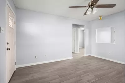 5607 Barton, Houston, TX 77028 - Photo 9