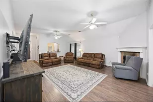 3345 Berzin Ct, Katy, TX 77493 - Photo 9