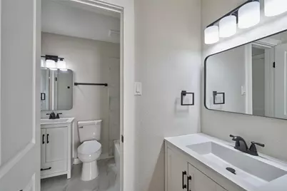 6500 Sands Point Drive #110, Houston, TX 77074 - Photo 21
