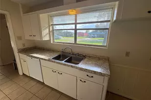 3221 County Rd 890, Alvin, TX 77511 - Photo 21