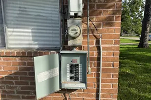 3221 County Rd 890, Alvin, TX 77511 - Photo 9