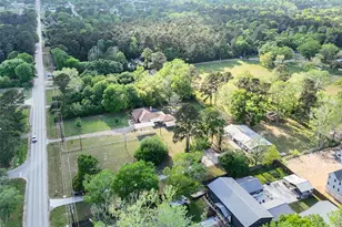 7457 County Line Rd, Willis, TX 77378 - Photo 37