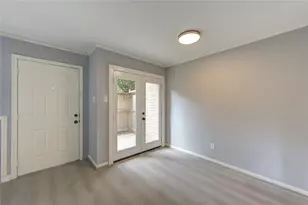 14600 Fonmeadow Dr, Houston, TX 77035 - Photo 17