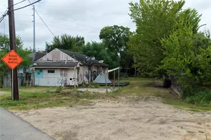 2615 Gray St, Houston, TX 77003 - Photo 1