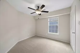 6051 Yorkglen Manor Ln, Houston, TX 77084 - Photo 15