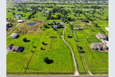 4201 Lawrence Road, Beach City, TX 77523 - Photo 13