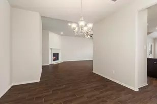 10158 N Whimbrel Cir, Conroe, TX 77385 - Photo 9