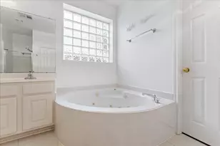 11707 Hillsgate Ct, Tomball, TX 77377 - Photo 13