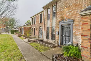 6416 Bankside Dr, Houston, TX 77096 - Photo 3