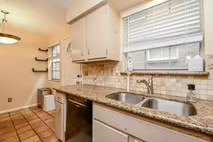 3616 Garrott St, Houston, TX 77006 - Photo 25