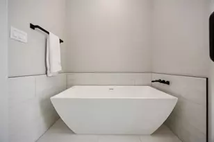 2507 N MacGregor Way, Houston, TX 77004 - Photo 29